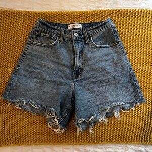 Abercrombie & Fitch Curve Love High Rise Dad Short